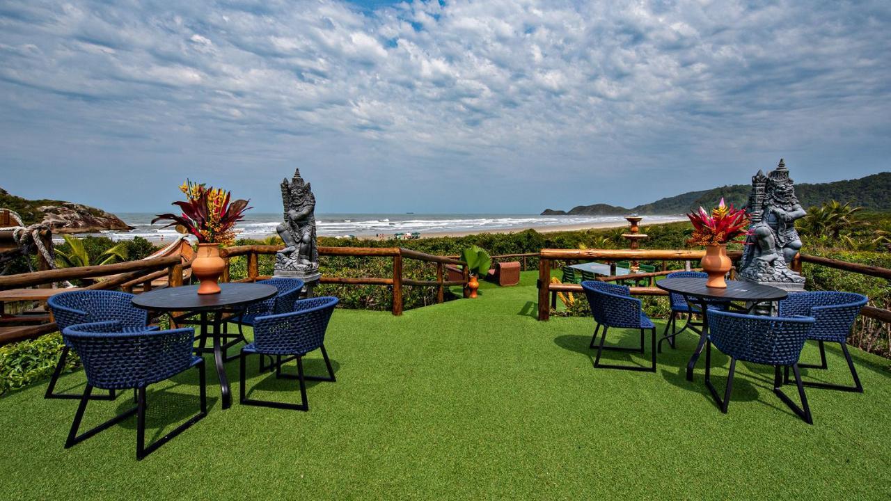 Grajagan Surf Resort Ilha do Mel Esterno foto