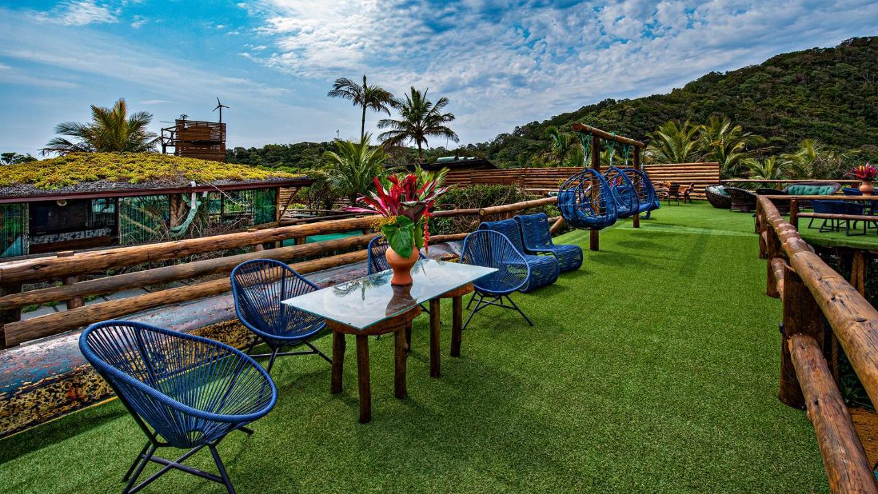 Grajagan Surf Resort Ilha do Mel Esterno foto