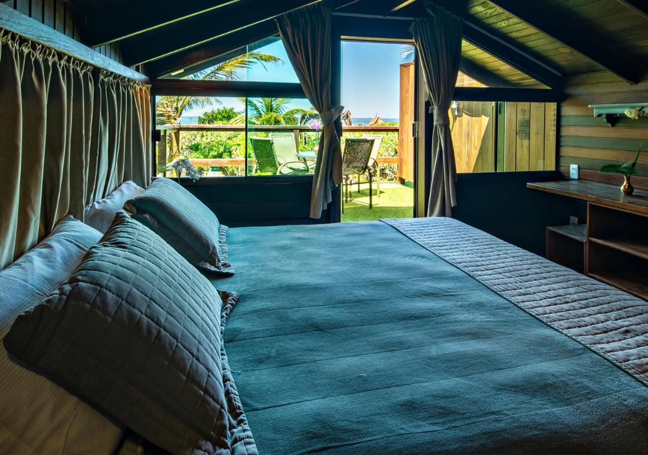 Grajagan Surf Resort Ilha do Mel Esterno foto