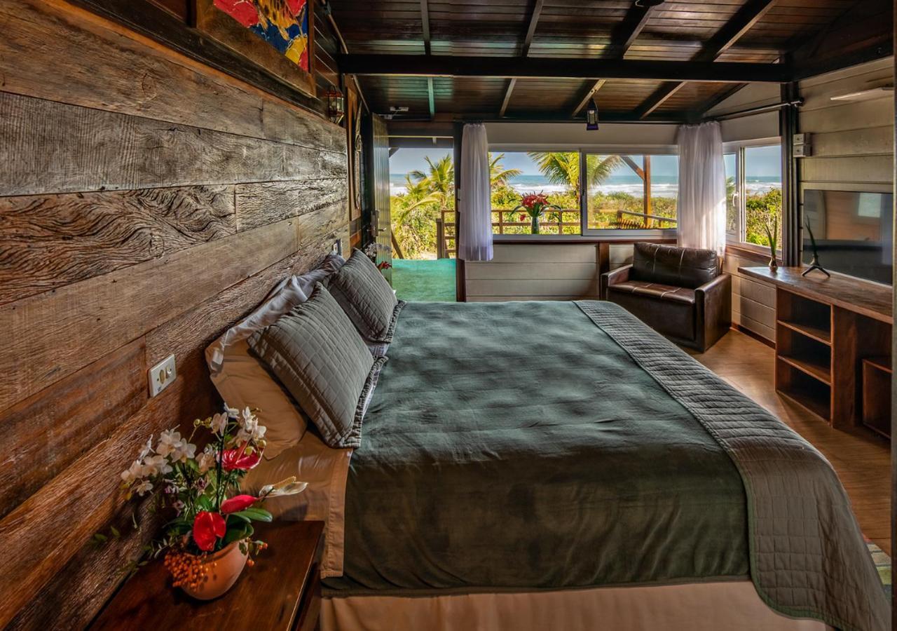 Grajagan Surf Resort Ilha do Mel Esterno foto