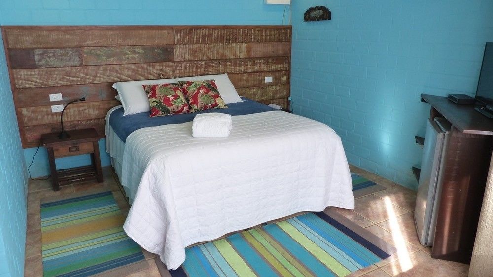 Grajagan Surf Resort Ilha do Mel Esterno foto
